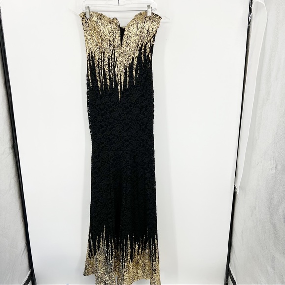 cameo Dresses & Skirts - Cameo Gold Metallic Strapless Dress Large